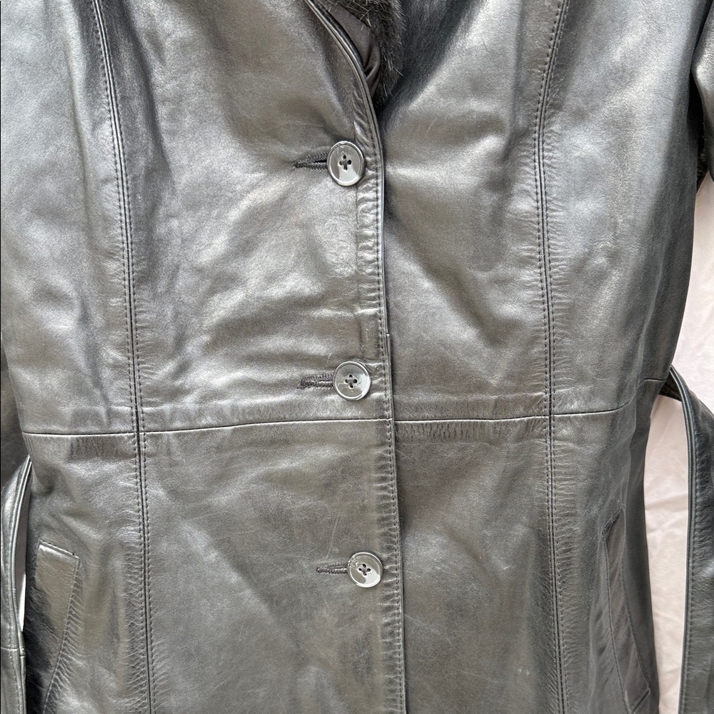 Zara Women's Black 100% Leather Jacket with Removable Faux Fur Collar - Picture 6 of 8